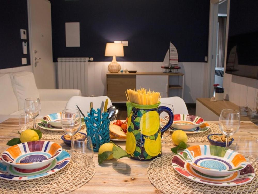 Nilu In Citta - Nuovo Appartamento Con Vista Mare โมโนโปลี ภายนอก รูปภาพ
