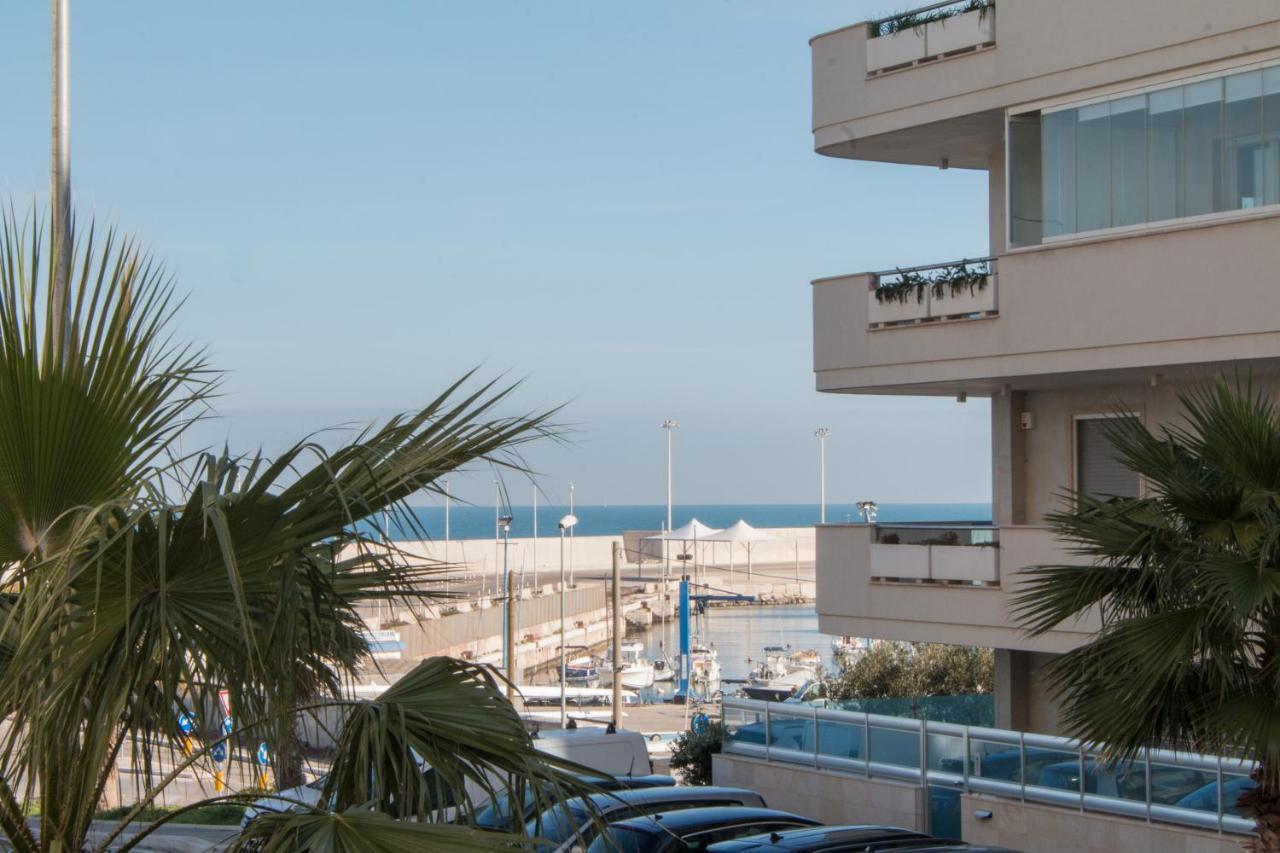 Nilu In Citta - Nuovo Appartamento Con Vista Mare โมโนโปลี ภายนอก รูปภาพ